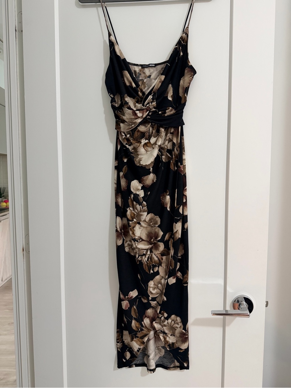 Black Floral Spaghetti-Strap Midi Dress